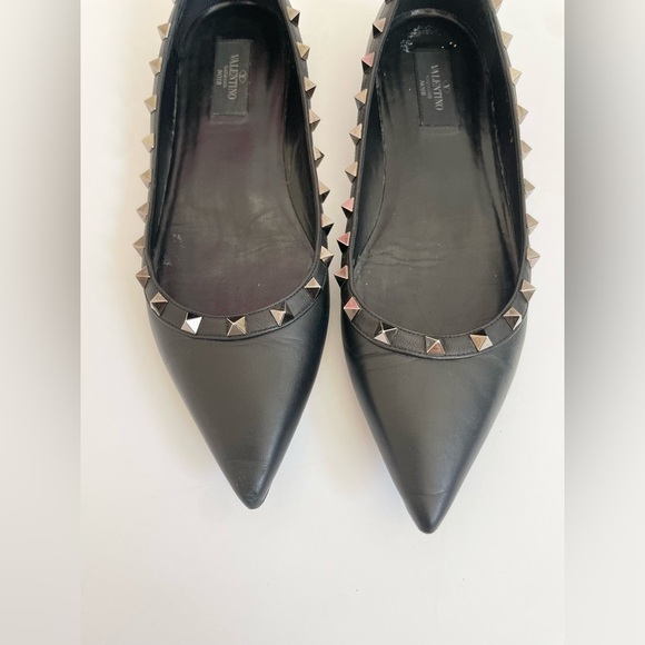 Valentino Garavani Black Noir Leather Rockstud pointed toe Ballerina flats EU 40 - Picture 2 of 9